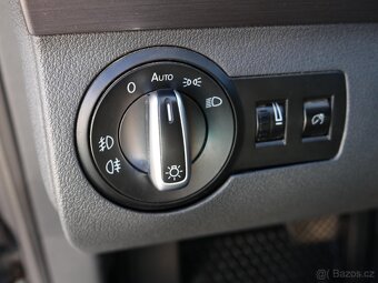 Volkswagen Touran 2.0TDi , 103 kW nafta, 2010 - 9