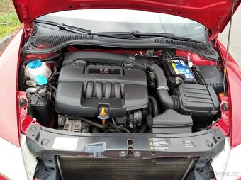 Škoda Octavia II 1,6MPi,spolehlivý osmiventil - 9