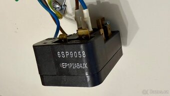 Náhradní díly na lednici Bosch a Siemens - 9