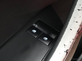 Opel Astra 1.4 T , 103 kW benzín, 2012 - 9