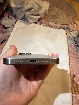 Prodám Apple iPhone 15 Pro Max 256 GB - 9
