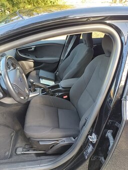 VOLVO D2 V40 2.0 D 88KW 85300KM - 9