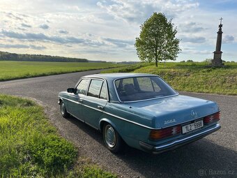 Mercedes w123 300D piano - 9