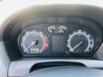 ŠKODA FABIA COMB. 1.4 16V AMBIENTE - 9