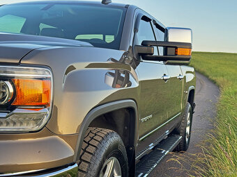 GMC SIERRA K1500 SLT CREWCAB - 5.3 V8 4x4 360HP - KŮŽE - 9