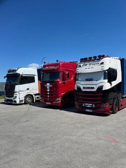 Řidič MKD C+E plato CZ - DE, NL, BE - CZ - 9