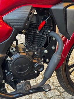 Honda CB 125 F - 9