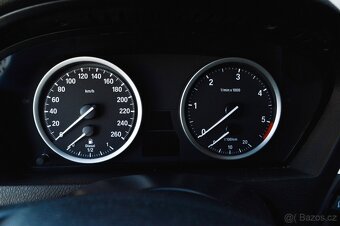 BMW X6 xDrive 30d 245k - 9