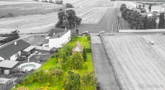 Rekreační chata a zahrada 763 m² s plným stavebním potenciál - 9