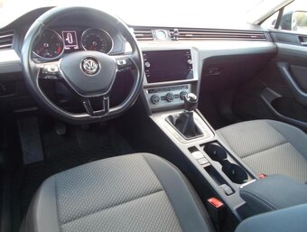 Volkswagen Passat B8 2.0 TDI rok 2018 - 9