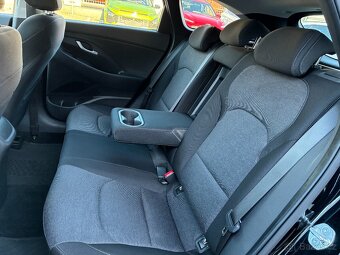 Hyundai i30 WG 1.5T-GDi 118kW MILDHYBRID AUTOMAT NAVI - 9