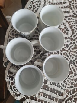 sada porcelánových hrnků - 9