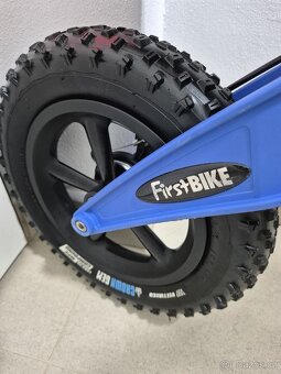 Odrážedlo FirstBike Fat modré, jako nové, záruka do 24.2.27 - 9
