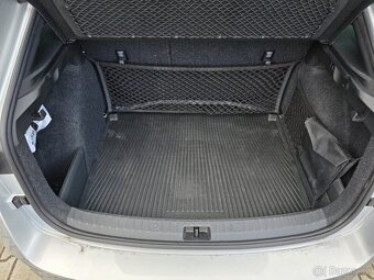 Škoda Scala 1.0 85kw style plus sport interiér - 9