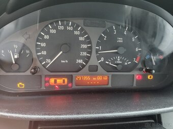 BMW E46 318i Touring - 9