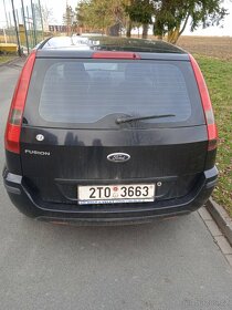 Prodám ford fusion 1,4 benzin - 9