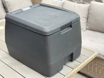 Lednice (coolbox) 32l originál Transporter T5 Multivan - 9