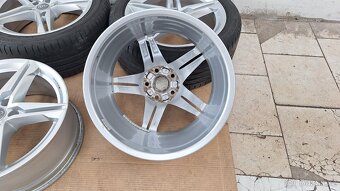 Alu kola Audi 18" 5x112 8J ET40 245/40 R18 6,5mm A4B9 - 9