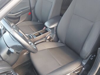 Ford Focus 1.5 TDCi, 2015, pěkný stav - 9