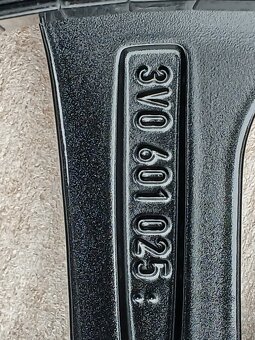 Nová orig alu kola Škoda Vela Superb 3, 8J 18" ET44 - 9