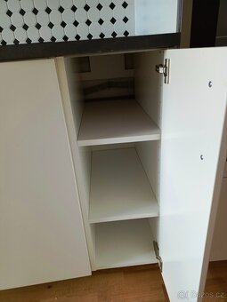 Zánovní Kuchyňská linka IKEA se spotřebiči - 9
