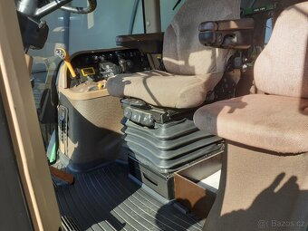 Prodám kolový traktor John Deere 7830 - 9