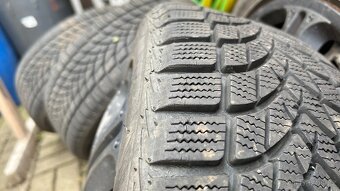 Zimní pneu s disky ze Skoda Fabia 2.rozměr 195/55/R15 - 9