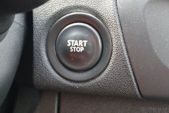 Renault Scénic 1.5 dCi Nové STK 7 MÍST - 9