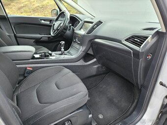 Ford S-MAX 2.0 TDCi 110kW MANUÁL TINANIUM LED TAŽNÉ NAVI - 9