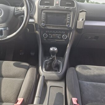 VW Golf 6 1,6TDI Highline 4Motion - 9