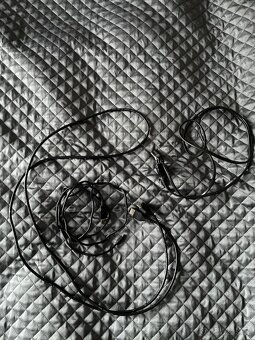 Prodám ps4 500GB+2 ovladače+8her - 9