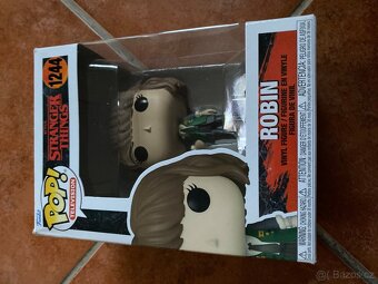 Funko pop - STRANGER THINGS a dalsi + klíčenky pop - 9