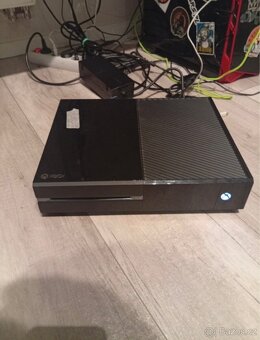 Xbox one fat funkční - 9