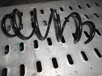 MAZDA 2 ZADNI NÁRAZNÍK NA MODEL 2003-2007 - 9