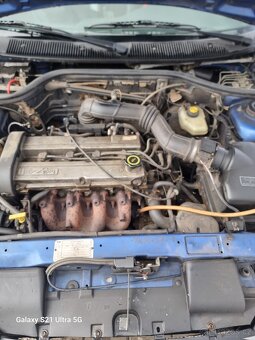 Ford Escort Cabrio 1.8 benzín - 9