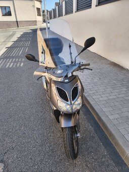 Aprilia Sport City 250 - 9