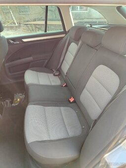 Škoda Superb 2 2.0 103kw CFF rv 2011 kombi - 9