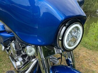 Harley-Davidson FLHTCUI Ultra Classic Electra Glide - 9