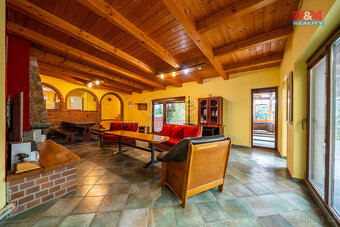 Prodej hotelu, penzionu, 380 m², Rohatec, ul. Hodonínská - 9