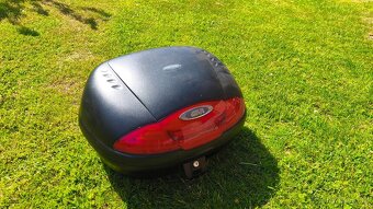 Suzuki XF 650 Freewind - 9