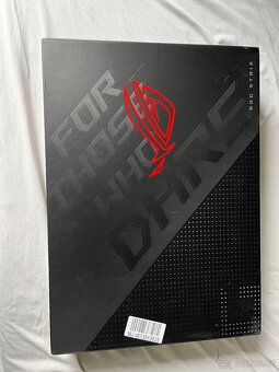 ASUS ROG Strix G17 - 9