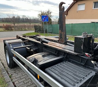 VOLVO FL 12.180 nosič kontejneru. - 9