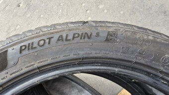 Zimní pneu 225/45/18 Michelin - 9