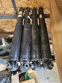 Jeep Wrangler JL a JK a Gladiator JT - díly - 9