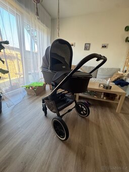 Kočárek Moon Resea S - 9