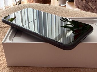 iPhone 11, Black, 128 GB - 9