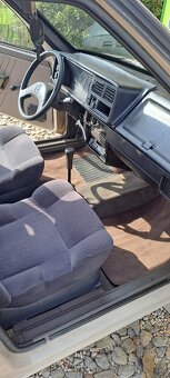 Škoda Favorit 1.3i 46kW 136L - 9