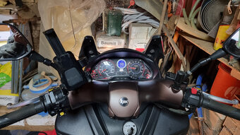 Skůtr Max sym 600i - 9