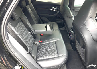 Audi e-tron, S370kW Quattro,B&O,Matrix,HUD,2022 - 9