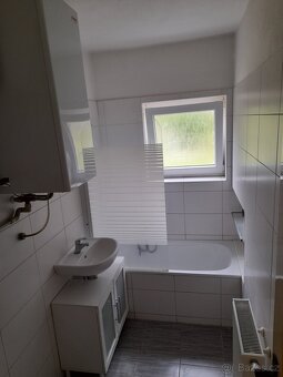Pronajmu byt 3+1 v Holýšově - 9